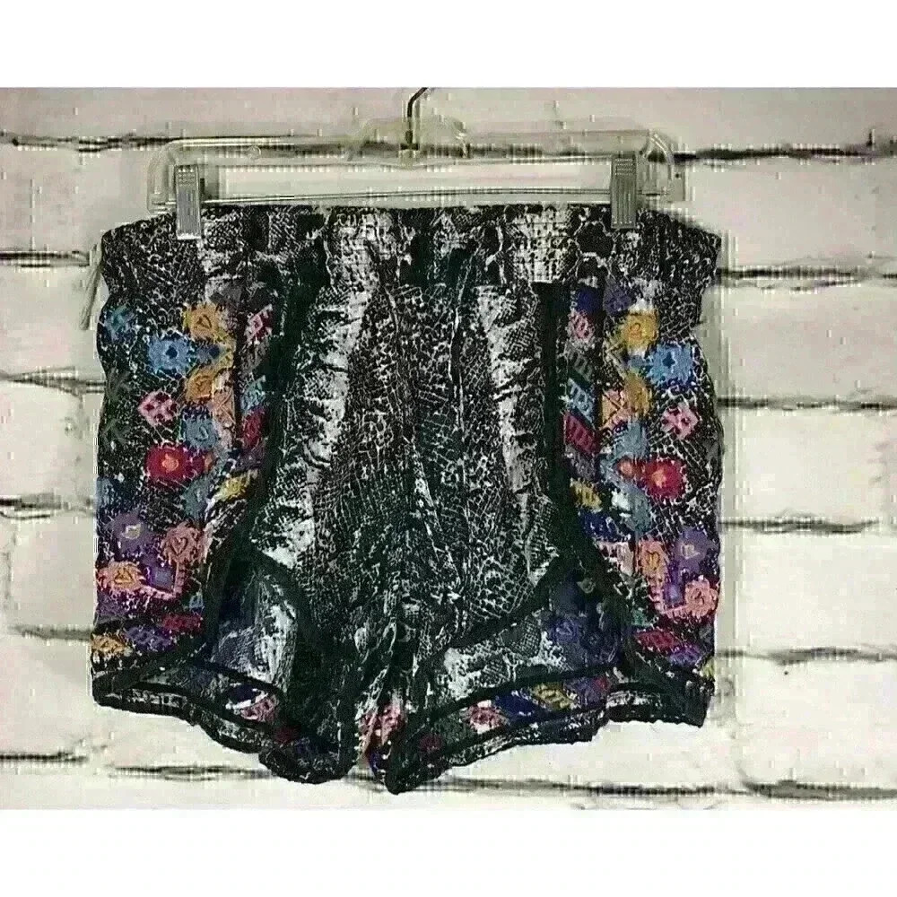 Judith March Womens Size Large Multicolor Snakeskin Embroidered Shorts Boho
